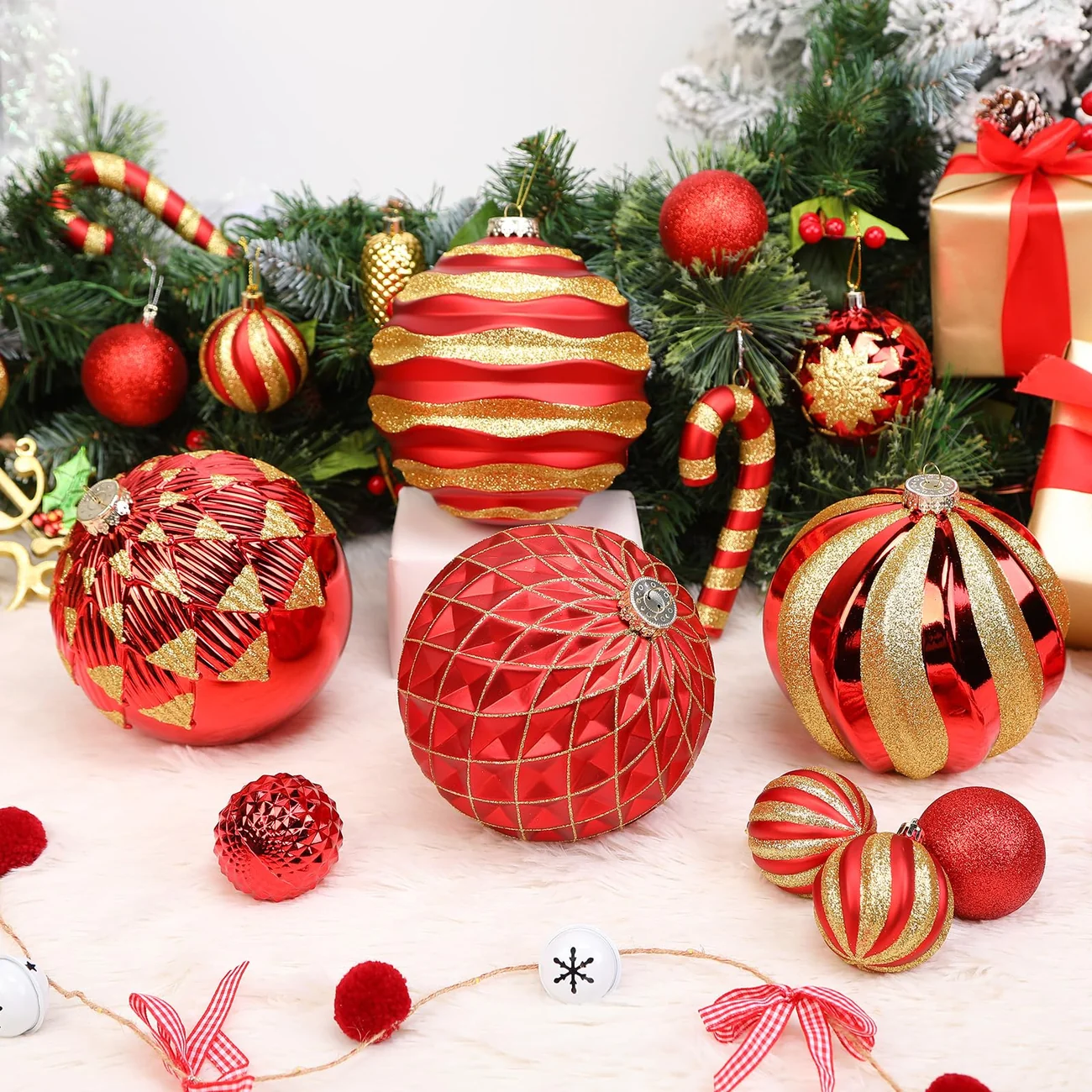 4Pcs Large Christmas Ball Ornaments – Red and Gold, 6 Inch / 150mm - Image 2