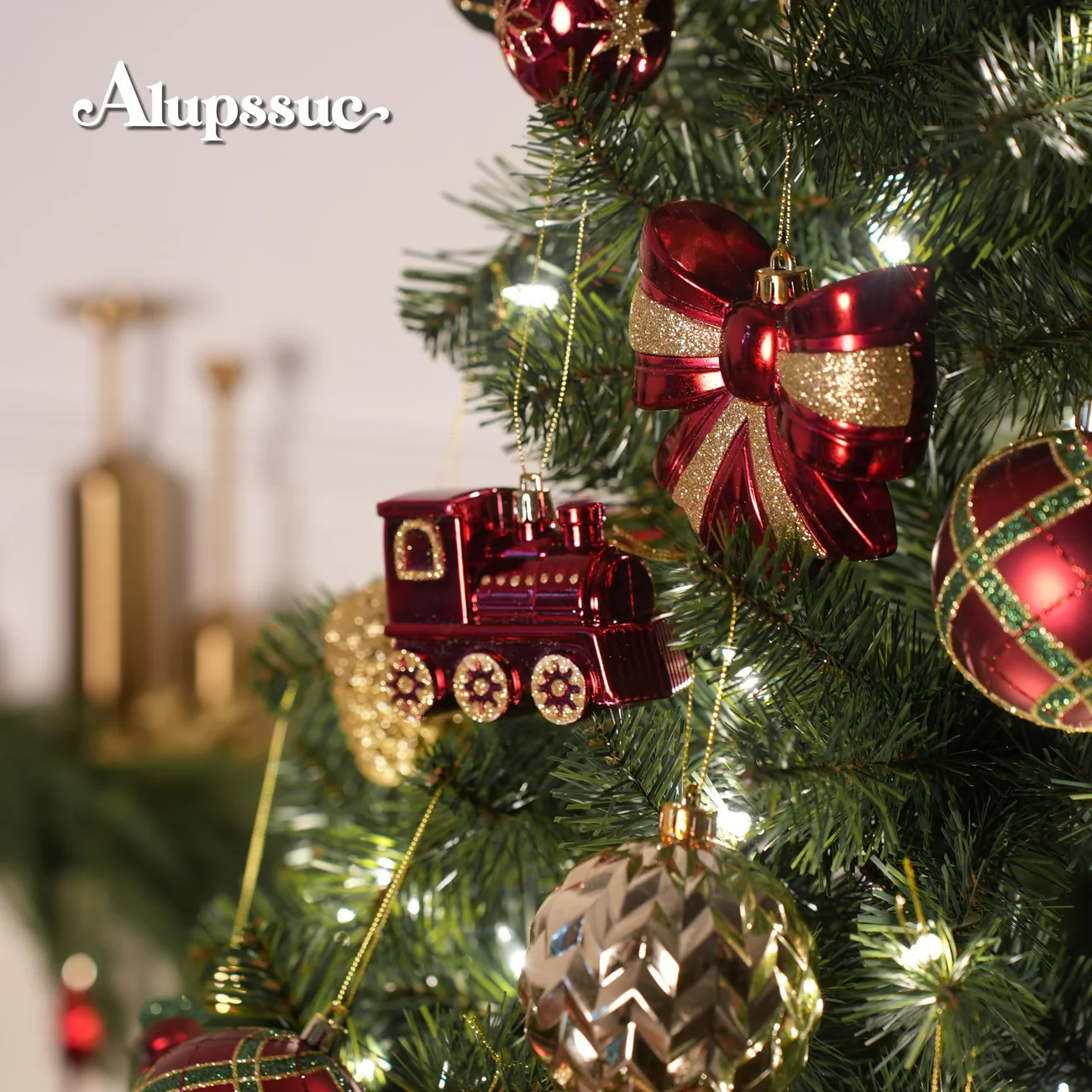 82pcs Gold Red and Green Christmas Balls Ornaments Set with Hanging Strings - Image 6